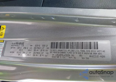 2020 Jeep Wrangler Unlimited Sahara z USA, uszkodzony, nr VIN 1C4HJXEN5LW235234